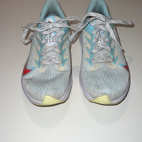 Nike Women’s Air Zoom WinFlo 7 in Glacier Ice, size 5 - Picture 5 of 12